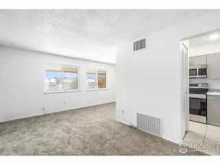 Photo #3: 930794 Listing