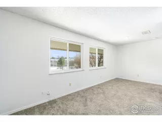 Photo #4: 930794 Listing