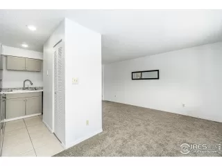 Photo #6: 930794 Listing