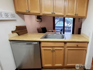 Photo #5: 930797 Listing 