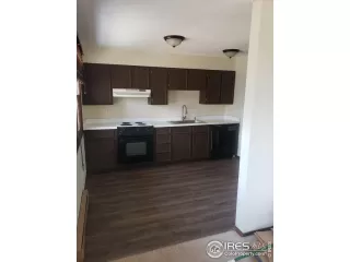 Photo #1: 930811 Listing