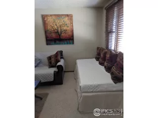 Photo #3: 930811 Listing