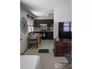 Photo #5: 930811 Listing