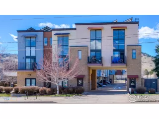 Photo #1: 930812 Listing