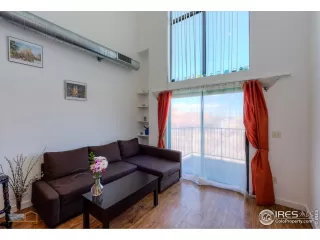 Photo #3: 930812 Listing