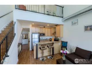 Photo #6: 930812 Listing