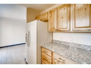 Photo #5: 931003 Listing