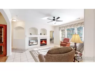 Photo #5: 931053 Listing