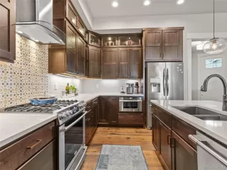 Photo #5: 9311469 Listing