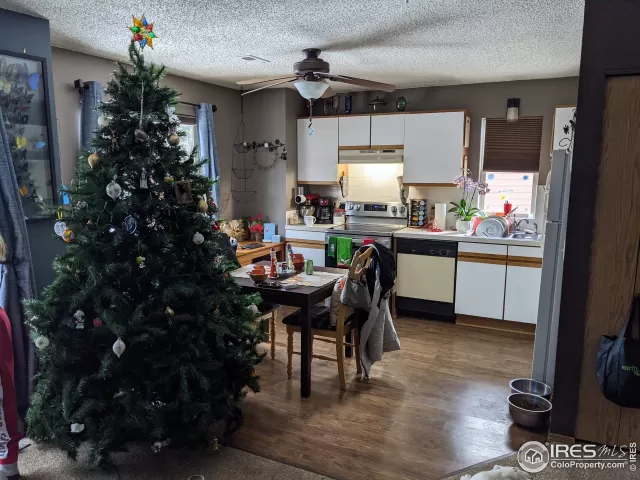 MLS: 931168 Condo For Sale