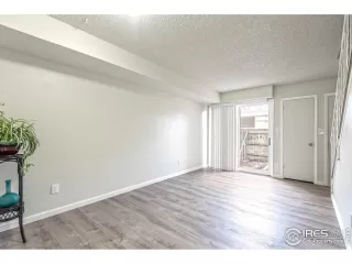 Photo #2: 931212 Listing