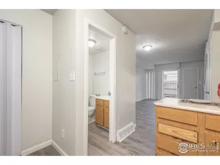 Photo #4: 931212 Listing