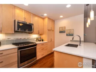 Photo #5: 931298 Listing