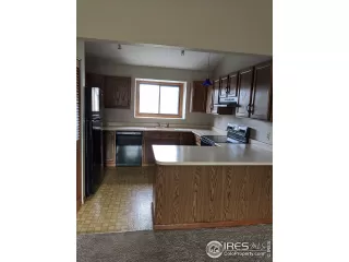 Photo #2: 931313 Listing