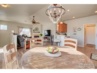 Photo #5: 931401 Listing