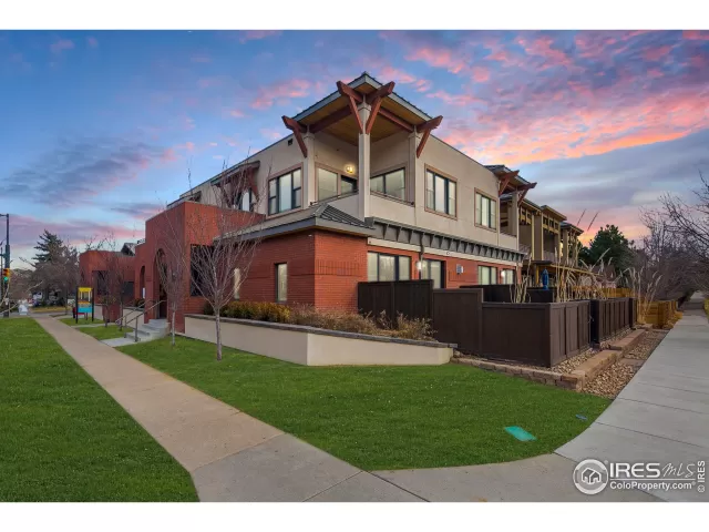 MLS: 931443 Condo For Sale