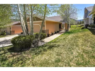 Photo #4: 9315282 Listing