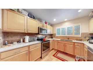 Photo #6: 931700 Listing