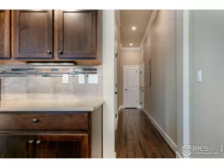 Photo #4: 931775 Listing