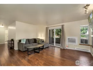 Photo #4: 931783 Listing