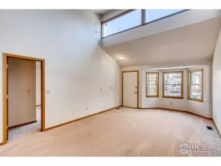 Photo #5: 931819 Listing