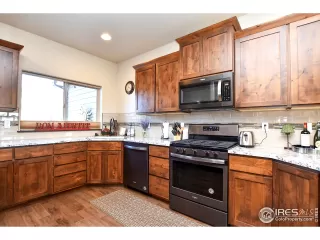 Photo #5: 931844 Listing