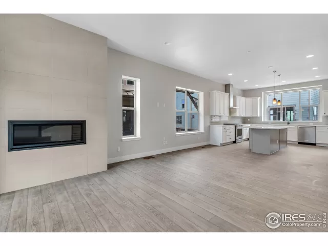 MLS: 931869 Condo For Sale