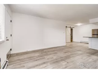 Photo #5: 931888 Listing 