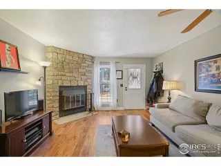 Photo #4: 931911 Listing