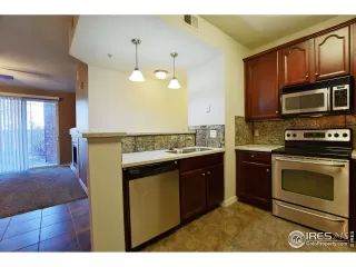 Photo #4: 931999 Listing