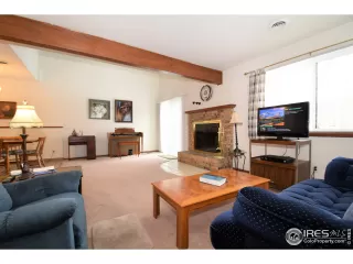 Photo #3: 932012 Listing