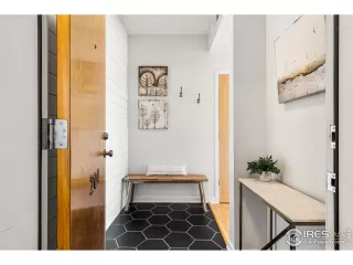 Photo #4: 932016 Listing 