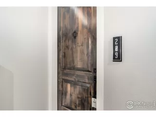 Photo #5: 932045 Listing