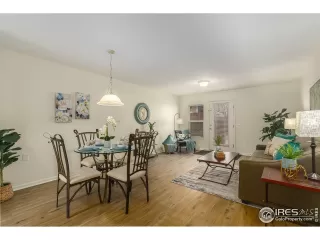 Photo #5: 932049 Listing