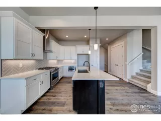 Photo #5: 932071 Listing