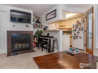 Photo #4: 932100 Listing 