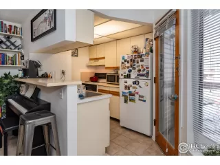 Photo #6: 932100 Listing 