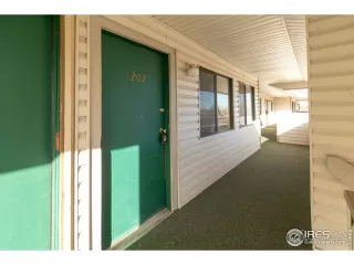 Photo #2: 932147 Listing