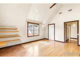 Photo #3: 932163 Listing