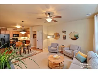 Photo #3: 932182 Listing