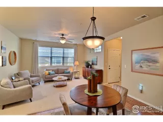 Photo #6: 932182 Listing