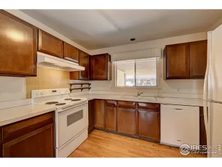 Photo #4: 932203 Listing