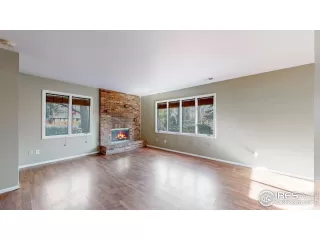 Photo #3: 932210 Listing