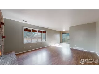 Photo #4: 932210 Listing