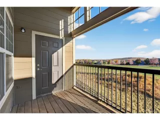 Photo #5: 9322505 Listing