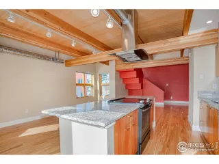 Photo #2: 932251 Listing