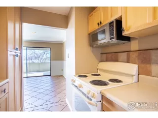 Photo #2: 932277 Listing