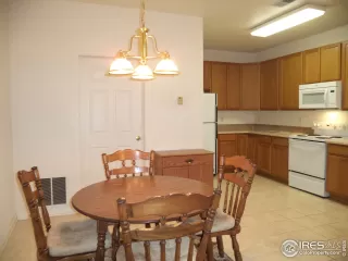 Photo #6: 932306 Listing