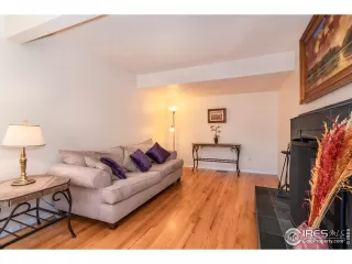 Photo #5: 932340 Listing 