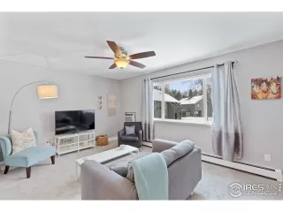 Photo #4: 932343 Listing